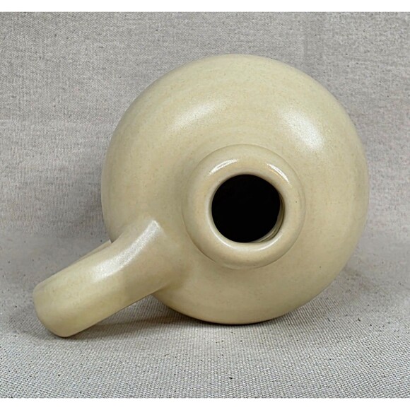 Pfaltzgraff Village Wine or Water Jug | Vintage Stoneware Pitcher 10" | 1970s - Picture 5 of 9